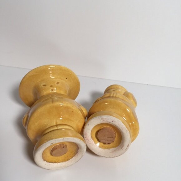 Vintage Retro 50s Asian Salt and Pepper Shaker - Picture 3 of 8